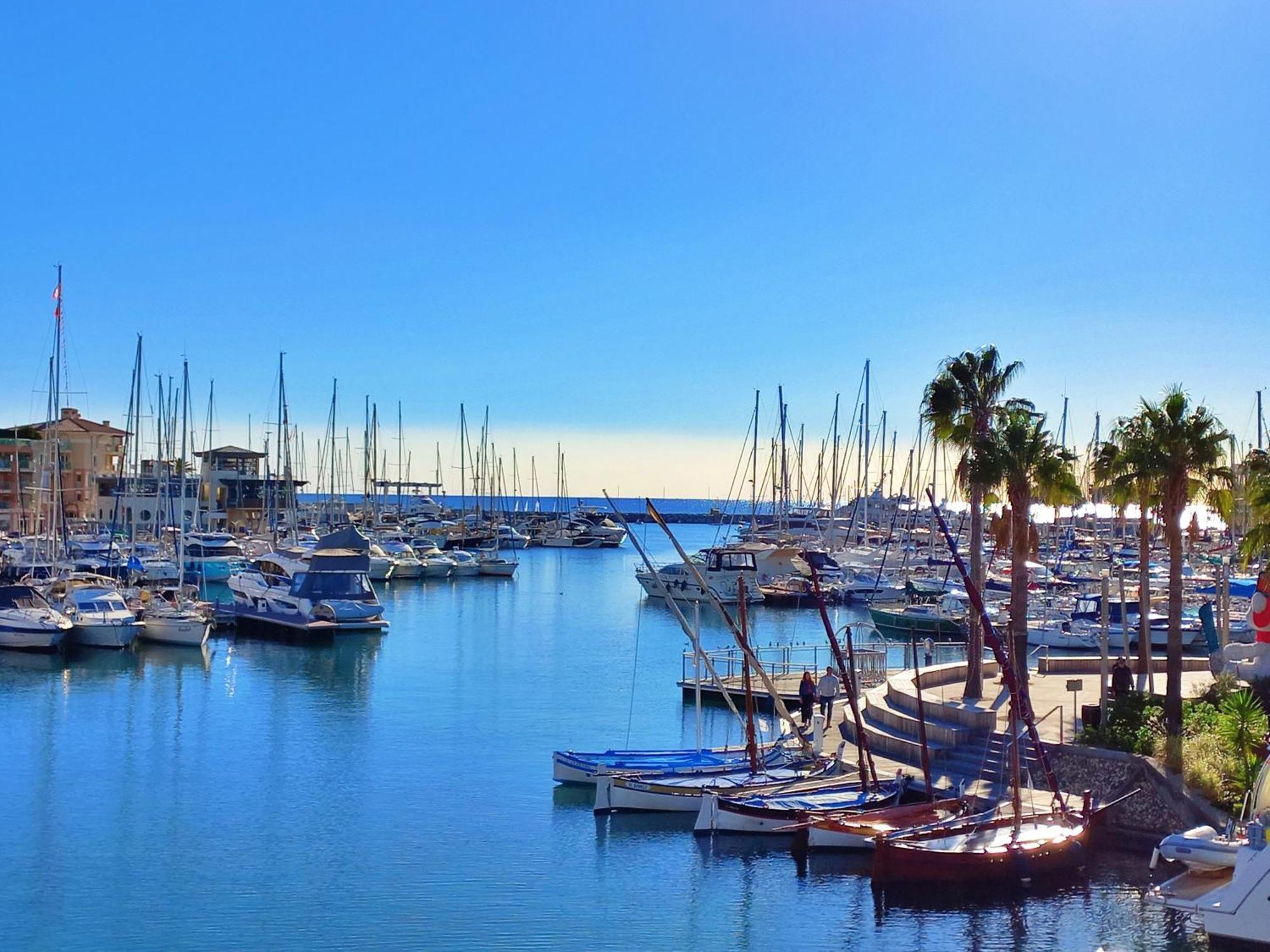 Port Frejus - Tout A Pied - Wifi - Clim Exteriör bild